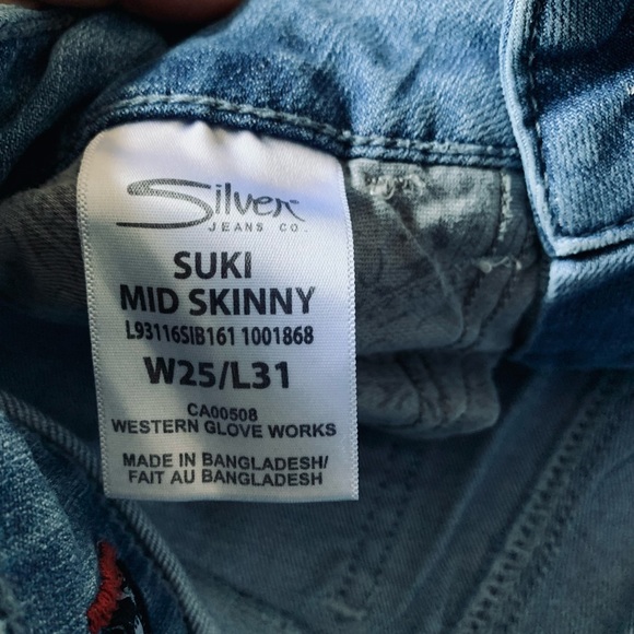 Silver Jeans - Picture 3 of 8